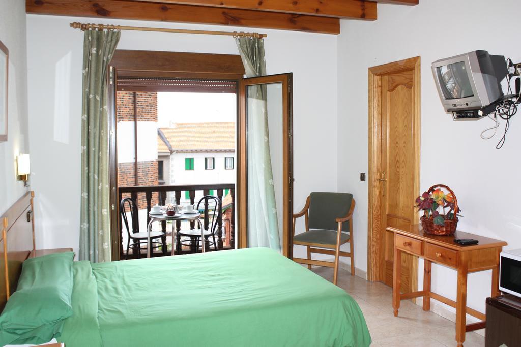 Hostal La Maya Cercedilla Værelse billede